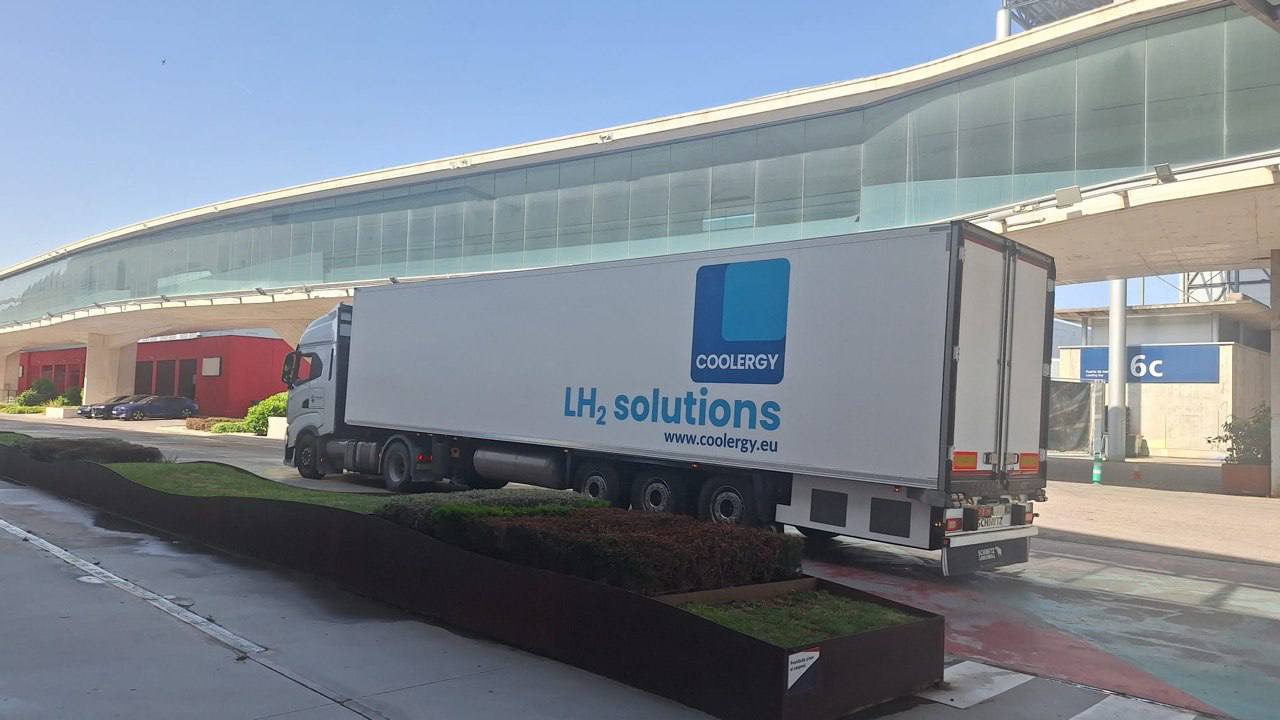 Coolergy showcases prototype of the world’s first mobile refrigerator using a liquid hydrogen fuel cells